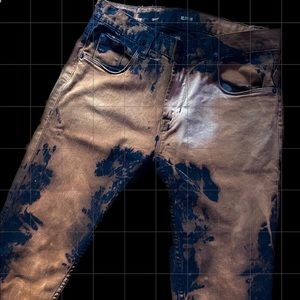 Redesign bleached jeans